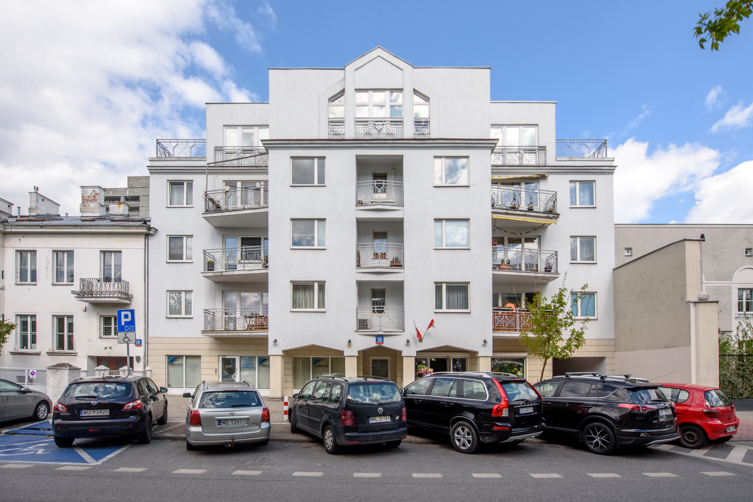 Zdjęcie architektury budynku Budynek mieszkalno-usługowy